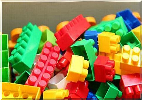 Benefits of LEGO education in the classroom