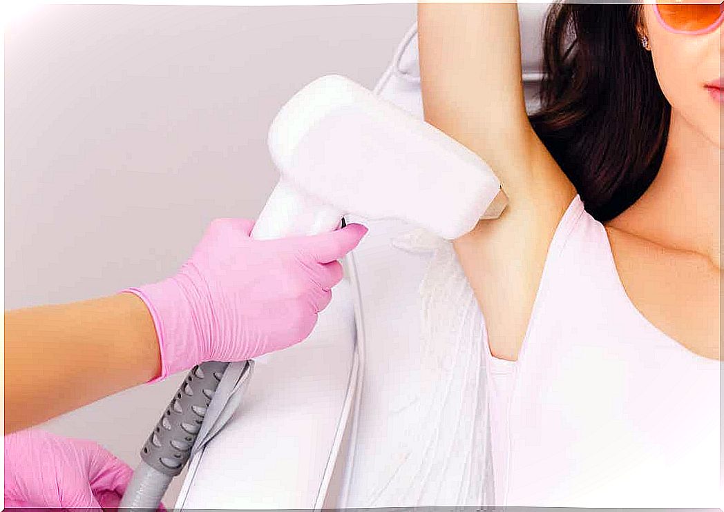 Hair removal in armpit